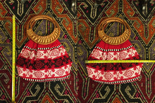 Load image into Gallery viewer, Vintage 70s Matching Skirt and Purse Set Ethnic South American Red White Cotton with Wicker Handle Bag up to 36" Waist Skirt Boho Brocade