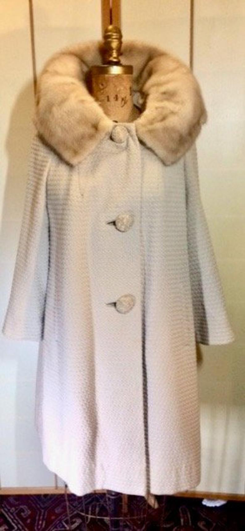 60s Basic Mod Swing Cream White Mink Collar Coat 50s Vintage One Size S/M/L Wedding Career Coat