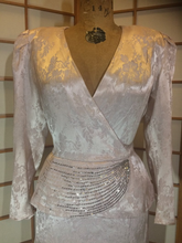 Load image into Gallery viewer, 40s Peplum Dress Pink Beaded Dress Powder Fitted Pencil Cut Brocade Suit Jeweled Size M