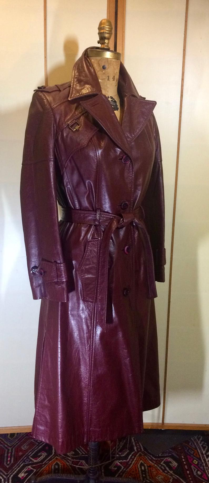 Vintage Windsor Imported Women's Leather Trench Coat 70s Red Buckle Po –  Black Shag Vintage