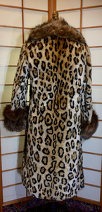 60's Faux Leopard Print Coat Genuine Raccoon Fur Collar Coat Double Breasted Coat Winter S/M/L Swing or Fitted Style