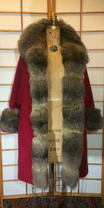 50s 60s Red Thick Nubby Wool and Fully Lined Fox Fur Swing Coat M/L/XL