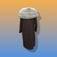 Load image into Gallery viewer, Vintage 60’s Swing Coat Massive Fox Fur Collar Brown Boucle