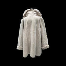 Load image into Gallery viewer, Massive Lynx and Beige Sheared Beaver Cozy Throw Oversized Coat