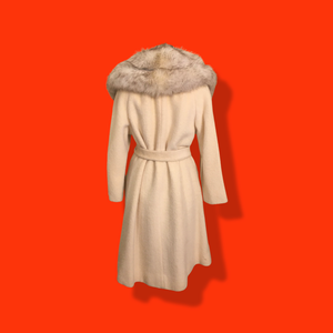 Vintage 60’s Coat Lilli Ann Cream White Massive Fox Fur Collar Wear Two Ways Swing Fit And Flare One Size Fits All Throw and Go