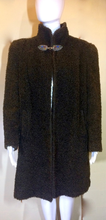 Load image into Gallery viewer, 40s Curly Wool Coat With Jeweled Clasp M/L Film Noir