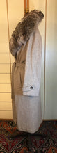 Load image into Gallery viewer, Vintage 70s Women&#39;s Coat Herringbone Wool Pattern MASSIVE Shearling Collar Fit Flare