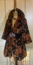 Load image into Gallery viewer, Vtg 60s Brocade Jacquard Tapestry Brown Carpet Coat 3/4 Sleeves Swing Melania Free Size One Size Fits All "Stella McCartney" Style