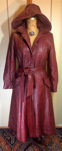 70s Leather Hooded Trench Spy Coat Marble Like Color Red Brown Thick Fit Flare Princess Style Detailed Small