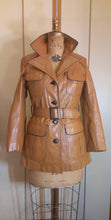 Load image into Gallery viewer, 70s Caramel Tan Leather Coat Vintage Women's Fit Flare Multi Pockets Career Boho Removable Sherpa Liner Montgomery Ward "short trench/spy"