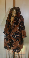 Load image into Gallery viewer, Vtg 60s Brocade Jacquard Tapestry Brown Carpet Coat 3/4 Sleeves Swing Melania Free Size One Size Fits All "Stella McCartney" Style